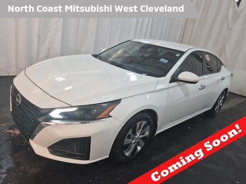 Used 2023 Nissan Altima 2.5 S FWD image 1