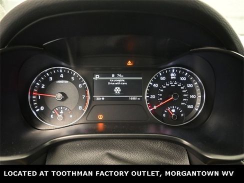 Used 2024 Kia Forte LXS image 9