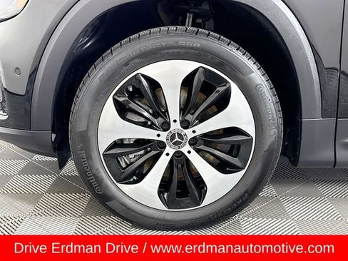 Used 2024 Mercedes-Benz GLB 250 4MATIC image 4
