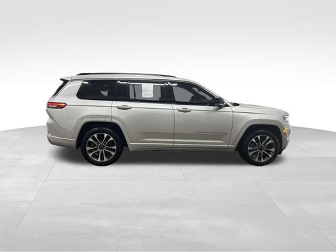 Used 2023 Jeep Grand Cherokee L Overland image 8