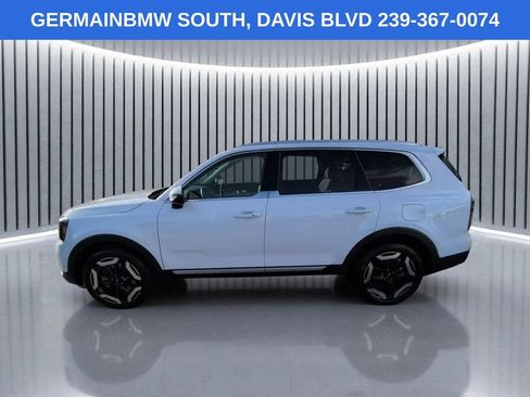 Used 2025 Kia Telluride EX w/ EX Captain's Chair Package AWD/4WD image 8