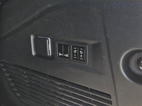 Used 2023 GMC Yukon Denali w/ Max Trailering Package image 11