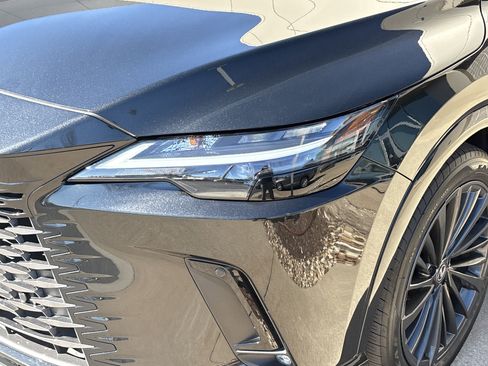 Used 2025 Lexus RX 350 Premium w/ Convenience Package image 6