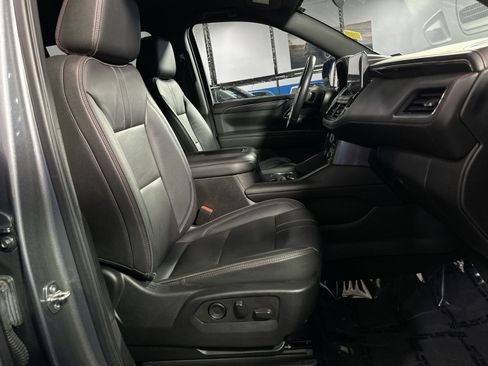 Used 2021 Chevrolet Suburban RST image 32