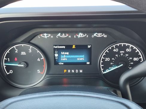 New 2026 Ford F250 XLT w/ FX4 Off-Road Package image 15