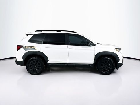 Used 2023 Honda Passport TrailSport image 8