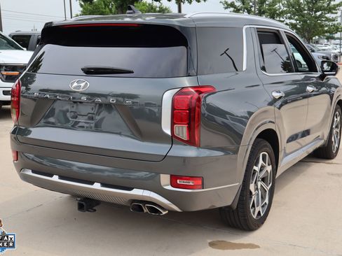Used 2022 Hyundai Palisade Calligraphy FWD image 3