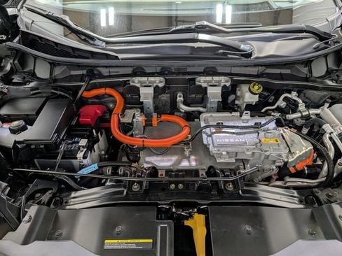 Used 2023 Nissan Ariya AWD image 29