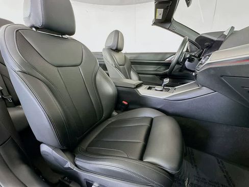 Used 2022 BMW 430i Convertible image 15