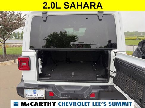 Used 2025 Jeep Wrangler Unlimited Sahara AWD/4WD image 47