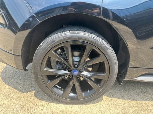 Used 2017 Ford Edge Sport w/ Equipment Group 401A AWD/4WD image 28