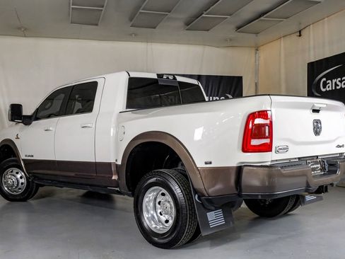 Used 2024 RAM 3500 Limited w/ Towing Technology Group AWD/4WD image 10