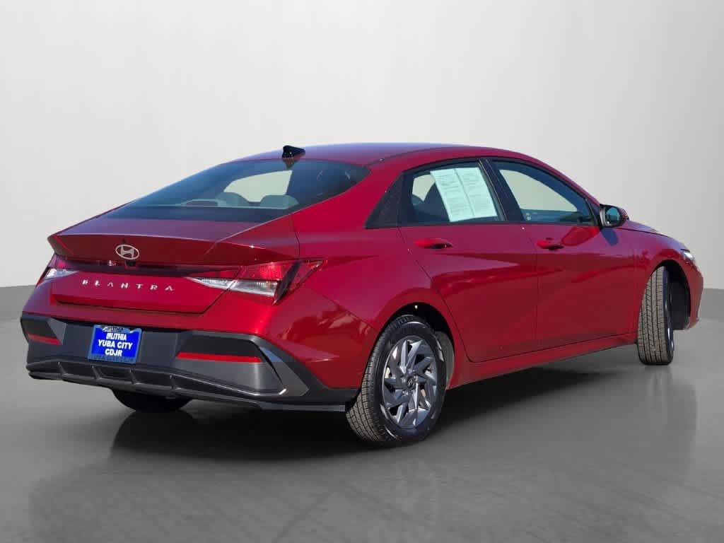 Used 2024 Hyundai Elantra SEL FWD image 6