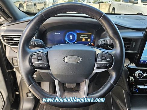 Used 2022 Ford Explorer Platinum w/ Technology Package image 23