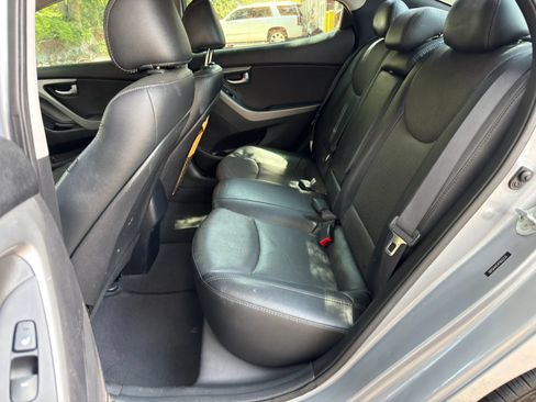 Used 2015 Hyundai Elantra Limited FWD image 15