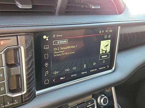 Used 2024 GMC Yukon XL Denali w/ Denali Reserve Package AWD/4WD image 15