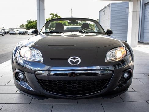 Used 2014 MAZDA MX-5 Miata Sport image 3