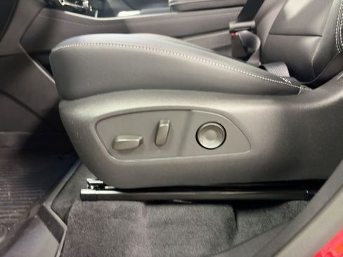 New 2026 Chevrolet Traverse LT w/ Sun and Wheel Package image 14