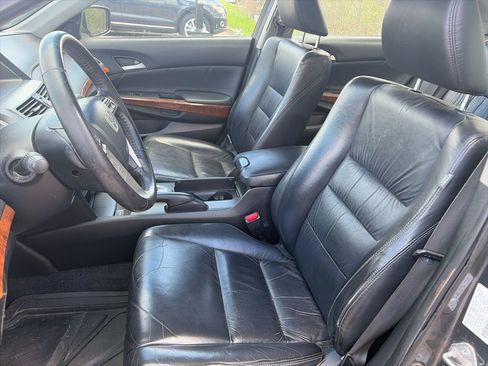 Used 2011 Honda Accord EX-L image 4