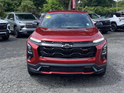 Used 2025 Chevrolet Equinox RS w/ Safety and Technology Package FWD image 2