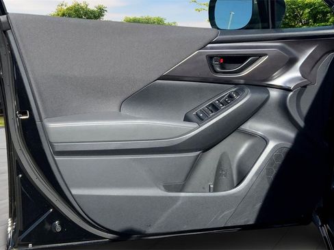 Certified 2025 Subaru Impreza 2.0i image 18