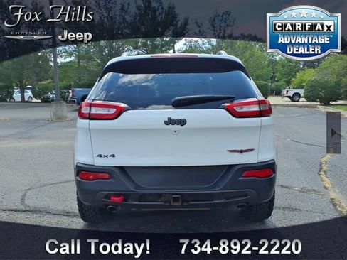 Used 2016 Jeep Cherokee Trailhawk w/ Comfort/Convenience Group AWD/4WD image 7