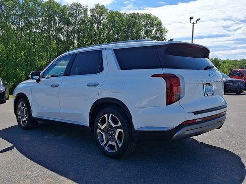 Used 2023 Hyundai Palisade SEL w/ Cargo Package AWD/4WD image 4