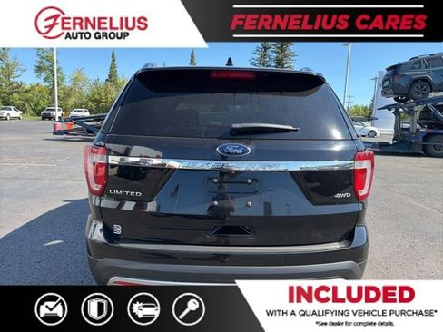 Used 2017 Ford Explorer Limited w/ Equipment Group 301A AWD/4WD image 7