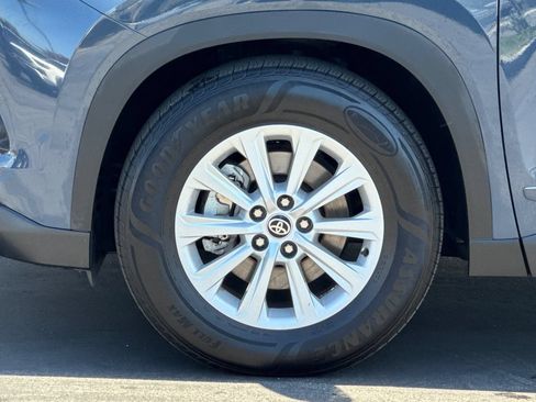 Certified 2025 Toyota Grand Highlander FWD image 36