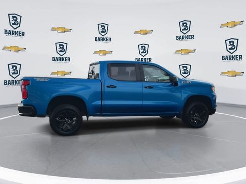 Used 2024 Chevrolet Silverado 1500 LT Trail Boss w/ LT Trail Boss Premium Package AWD/4WD image 9