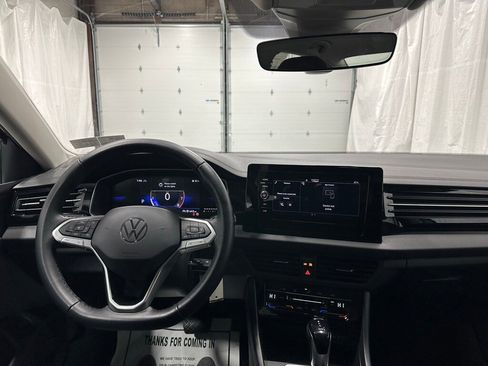 Used 2025 Volkswagen Jetta S image 16