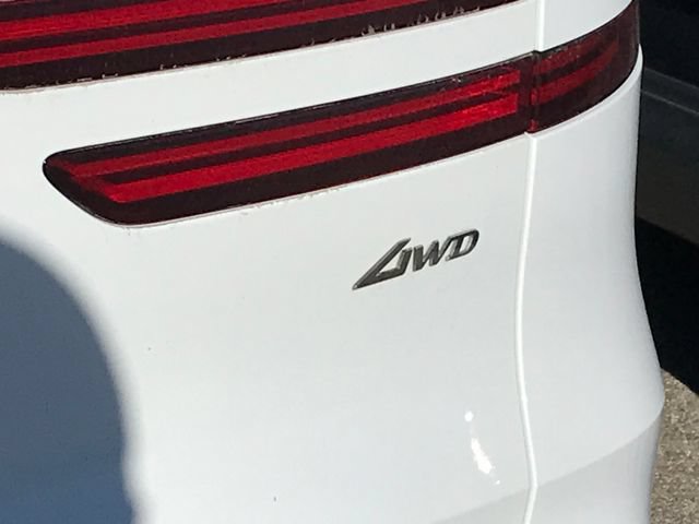 Used 2025 Genesis GV70 2.5T AWD/4WD image 11