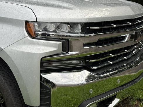 Used 2022 Chevrolet Silverado 1500 LTZ w/ Safety Package II AWD/4WD image 8
