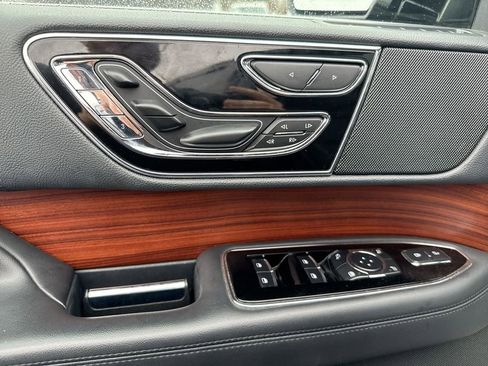 Used 2024 Lincoln Navigator Reserve AWD/4WD image 22