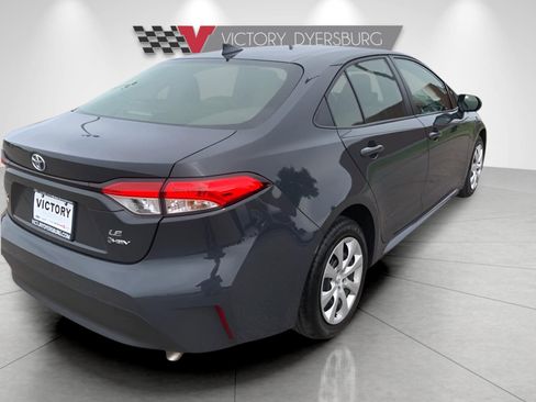 Used 2025 Toyota Corolla LE image 8