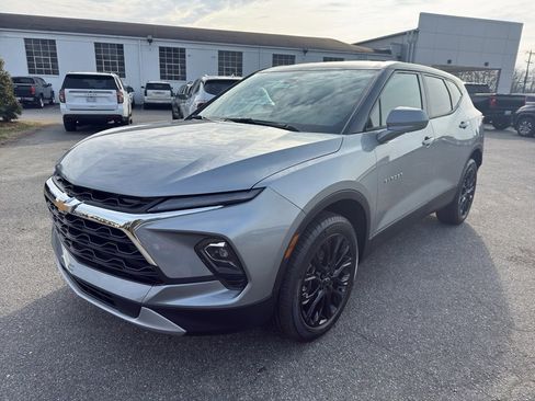 New 2026 Chevrolet Blazer LT image 2