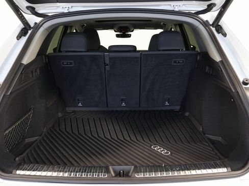 Used 2025 Audi Q5 Premium w/ Premium Plus AWD/4WD image 14