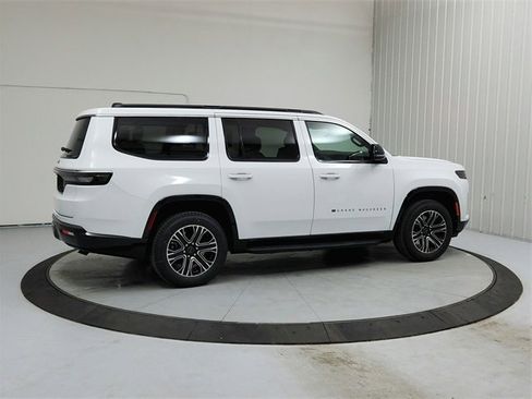 New 2026 Jeep Grand Wagoneer 4WD image 7