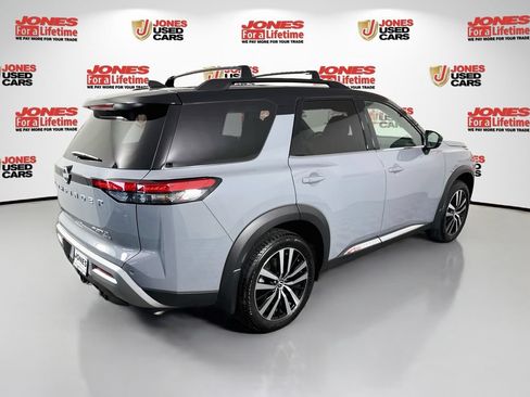 Used 2025 Nissan Pathfinder Platinum w/ Cargo Package AWD/4WD image 18