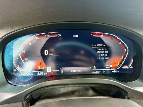 Certified 2025 BMW X4 xDrive30i w/ Premium Package image 41