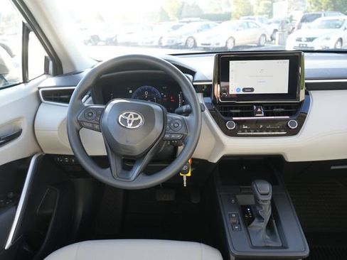 Used 2026 Toyota Corolla Cross L FWD image 16