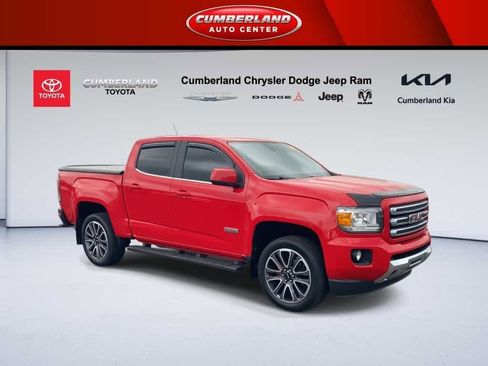 Used 2015 GMC Canyon SLE w/ All-Terrain Package image 2