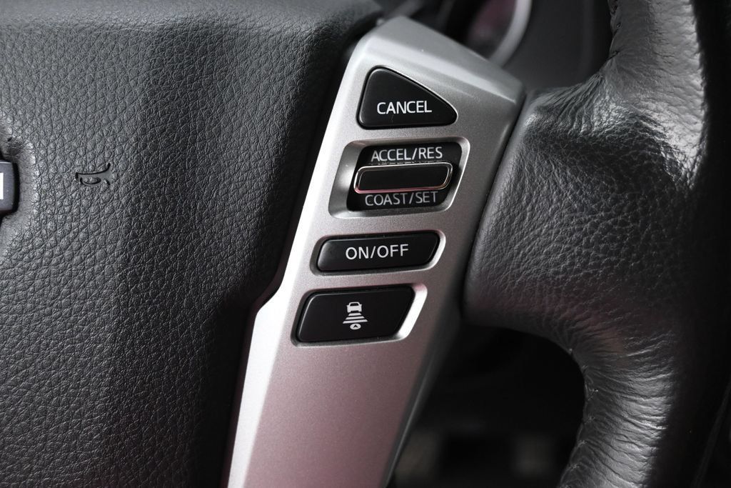 Used 2024 Nissan Titan SV w/ SV Convenience Package AWD/4WD image 19