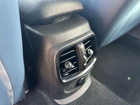 Used 2018 MINI Cooper Clubman w/ Cold Weather Package image 26