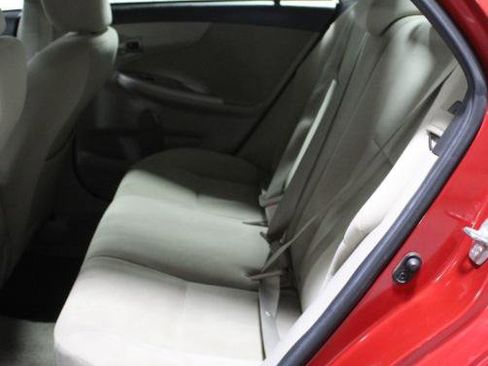 Used 2013 Toyota Corolla LE image 23