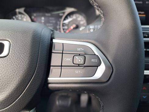 New 2026 Jeep Compass Latitude image 10