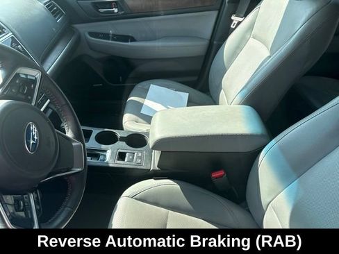 Used 2018 Subaru Outback 2.5i Limited AWD/4WD image 9