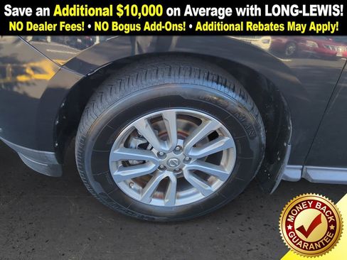 Used 2015 Nissan Pathfinder SV image 13