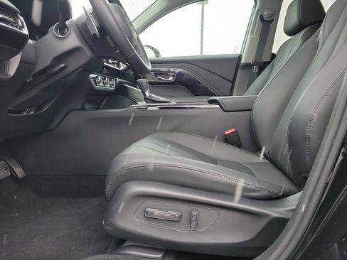 Certified 2025 Acura ADX FWD image 17