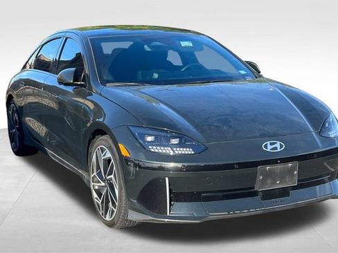 Used 2023 Hyundai Ioniq 6 Limited AWD/4WD image 2